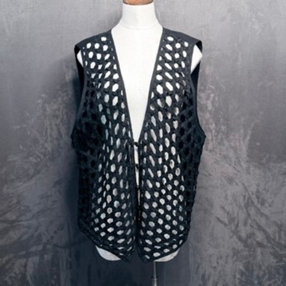 Vtg Focal Point Vest Women 18/20 Black Cotton Lattice Cutout Back Tie Artsy Goth
